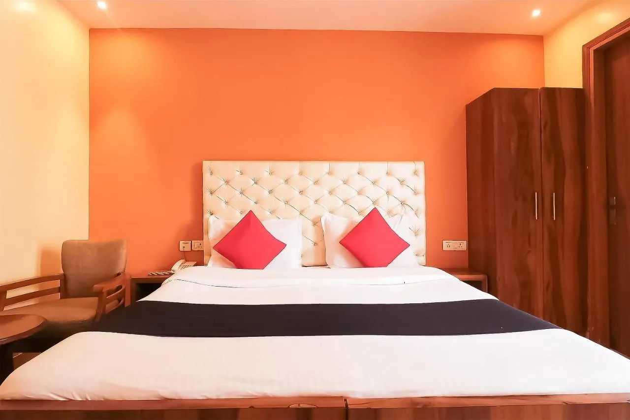 Capital O 666 Hotel Gd House 古尔冈